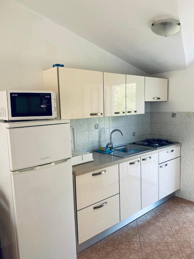 Apartmani Mima Nečujam Exteriör bild