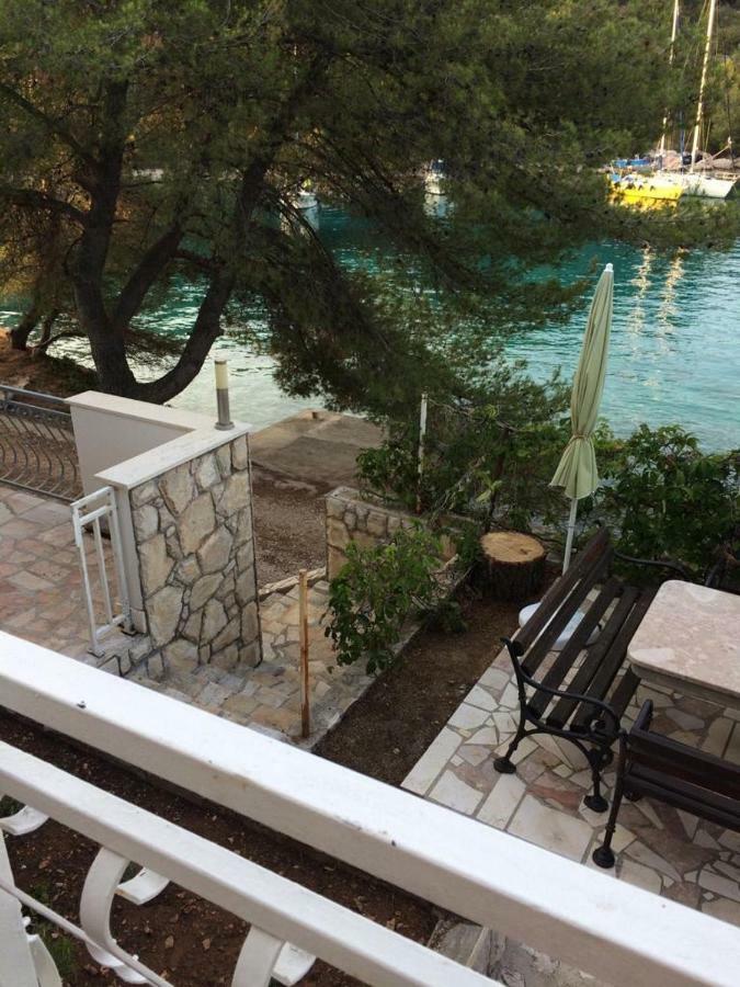 Apartmani Mima Nečujam Exteriör bild